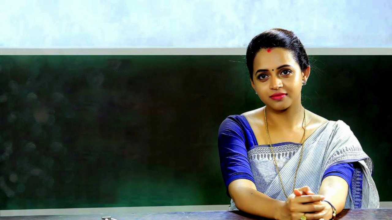 Vilakkumaram backdrop