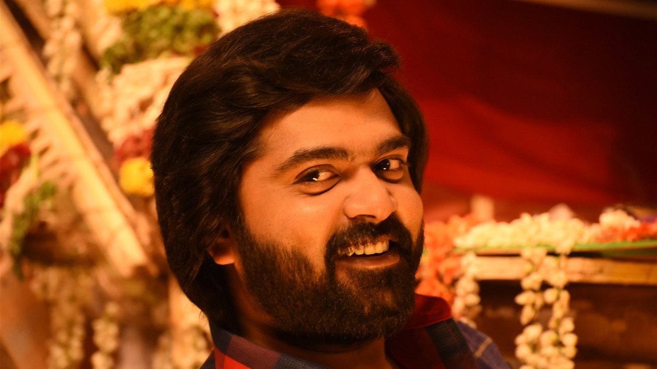 Anbanavan Asaradhavan Adangadhavan backdrop