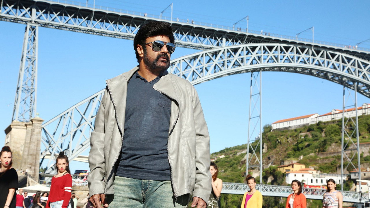 Paisa Vasool backdrop