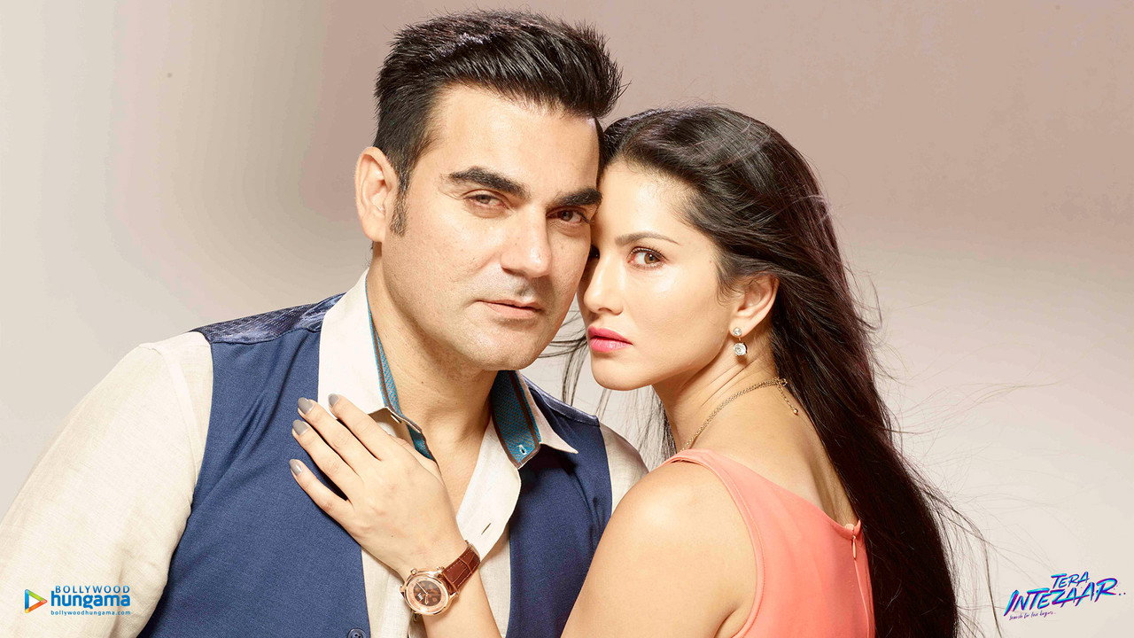 Tera Intezaar backdrop