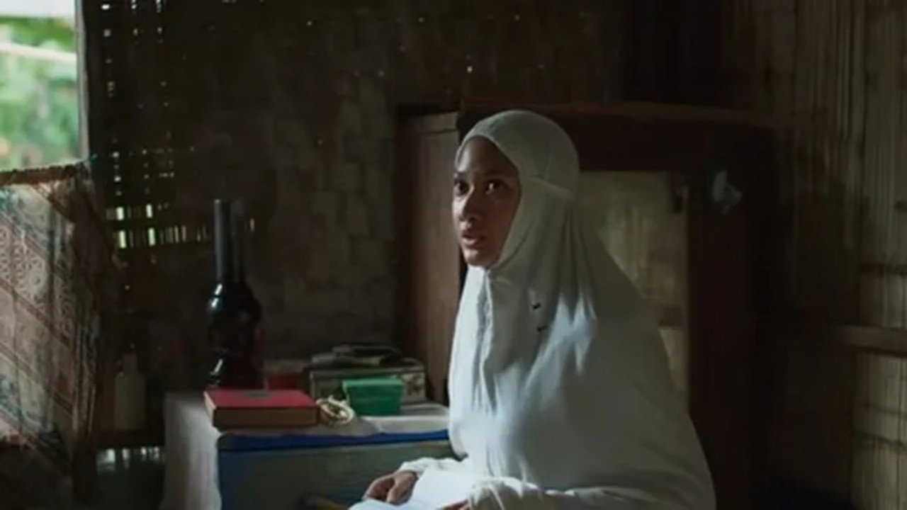 Maryam: The Untold Story backdrop