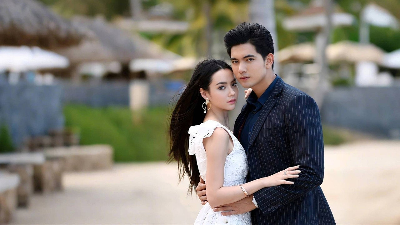 So Wayree backdrop