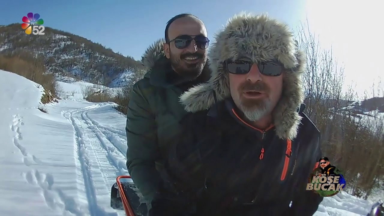Köşe Bucak backdrop
