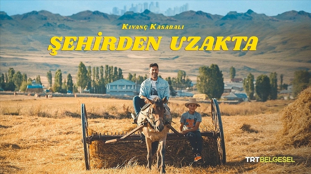 Şehirden Uzakta backdrop