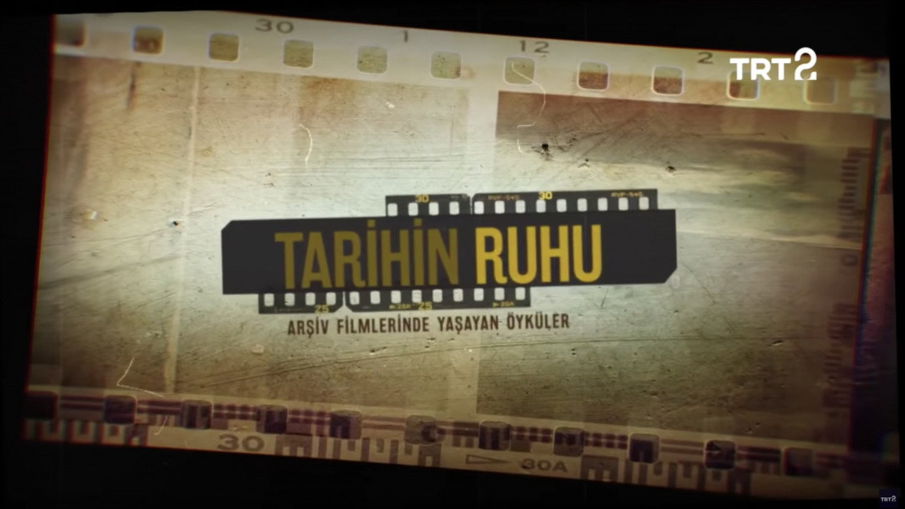 Tarihin Ruhu backdrop