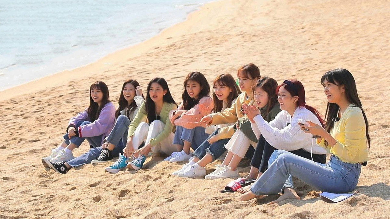 IZ*ONE 랜선집들이 backdrop